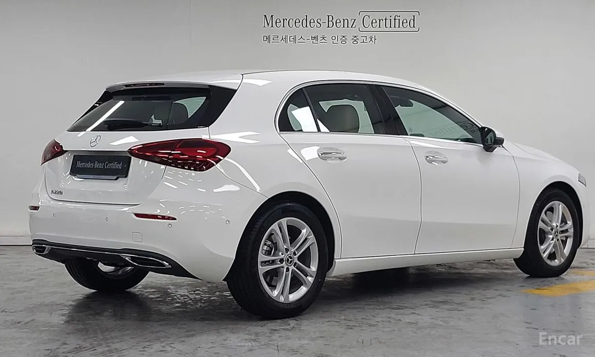 Mercedes-Benz A-Class 2019 A220 Hatchback