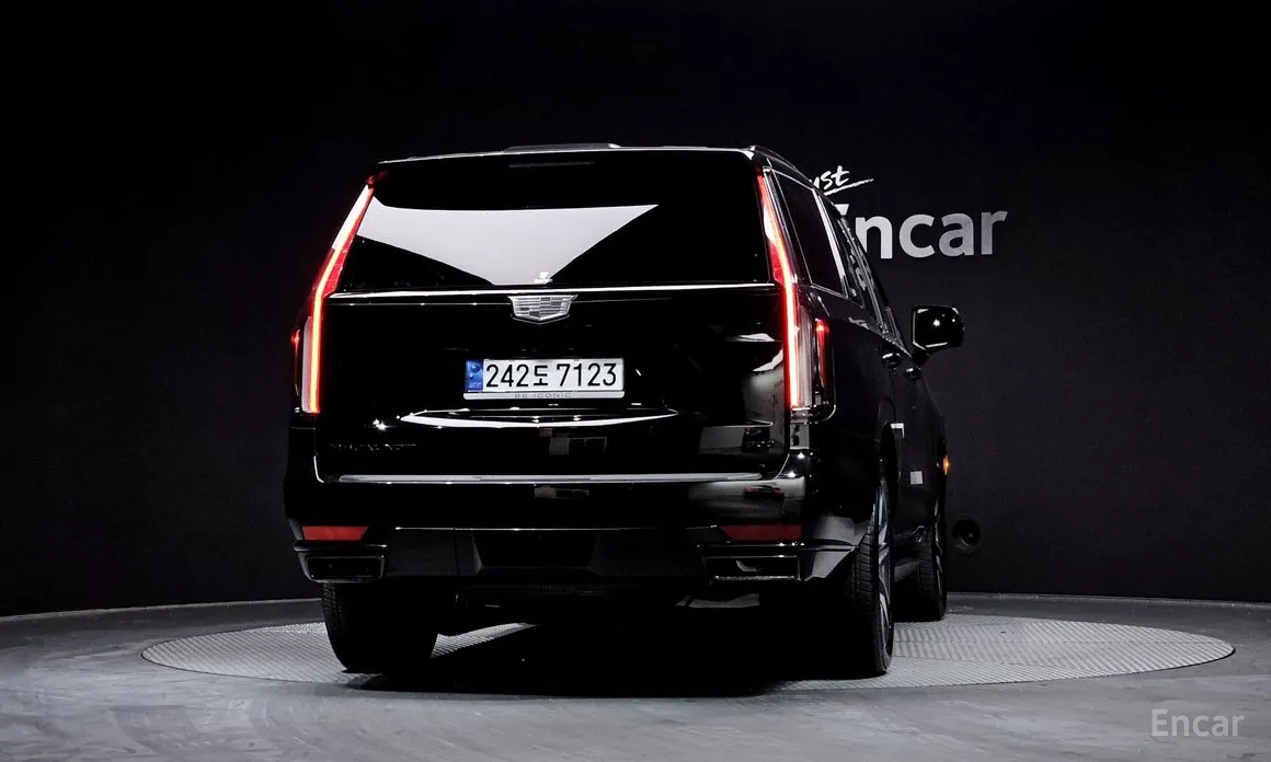 Cadillac Escalade 2021 6.2