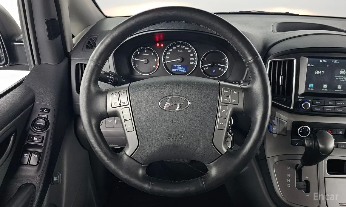 Hyundai Starex 2017 Van 5-Seater