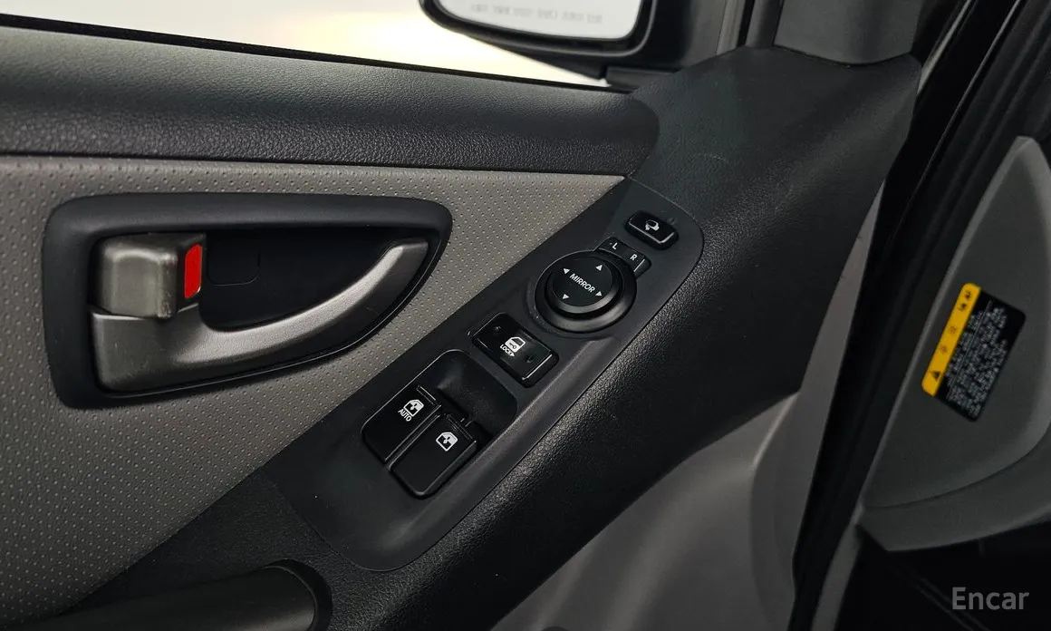 Hyundai Starex 2017 Van 5-Seater