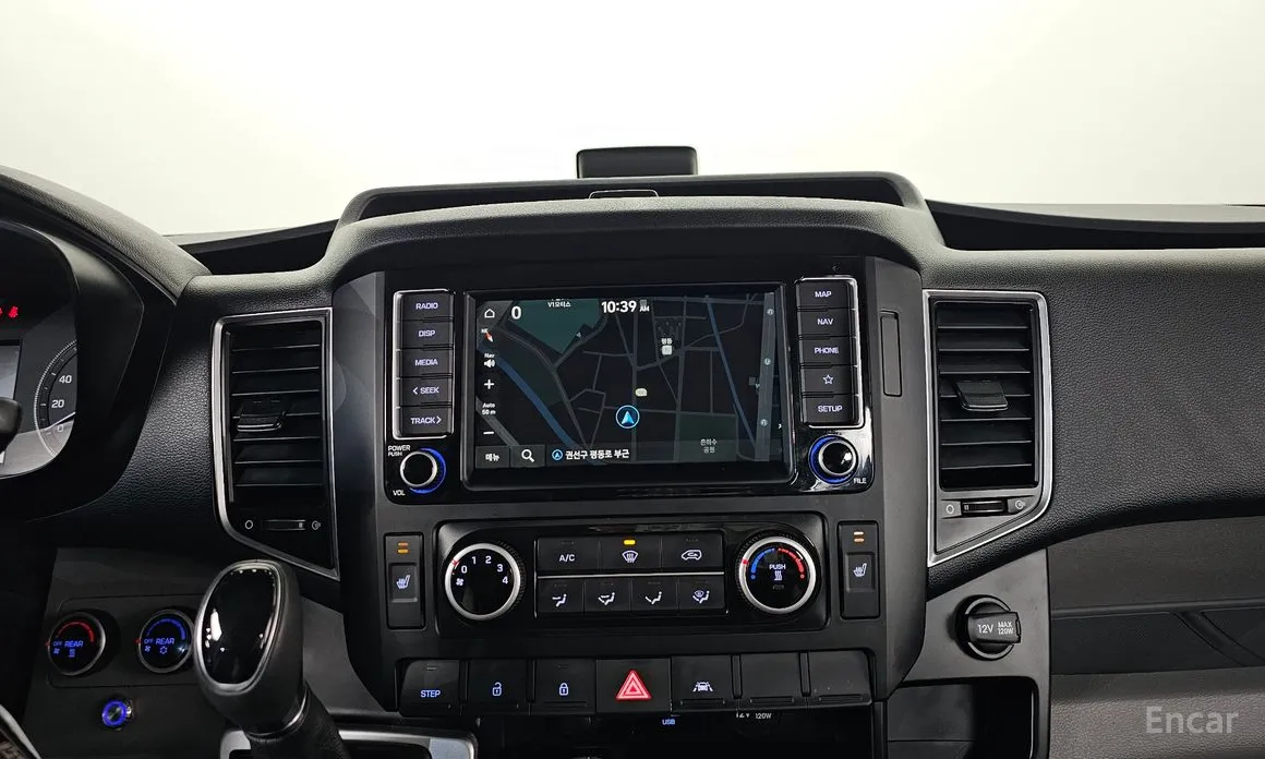 Hyundai Solati 2015 15-seater