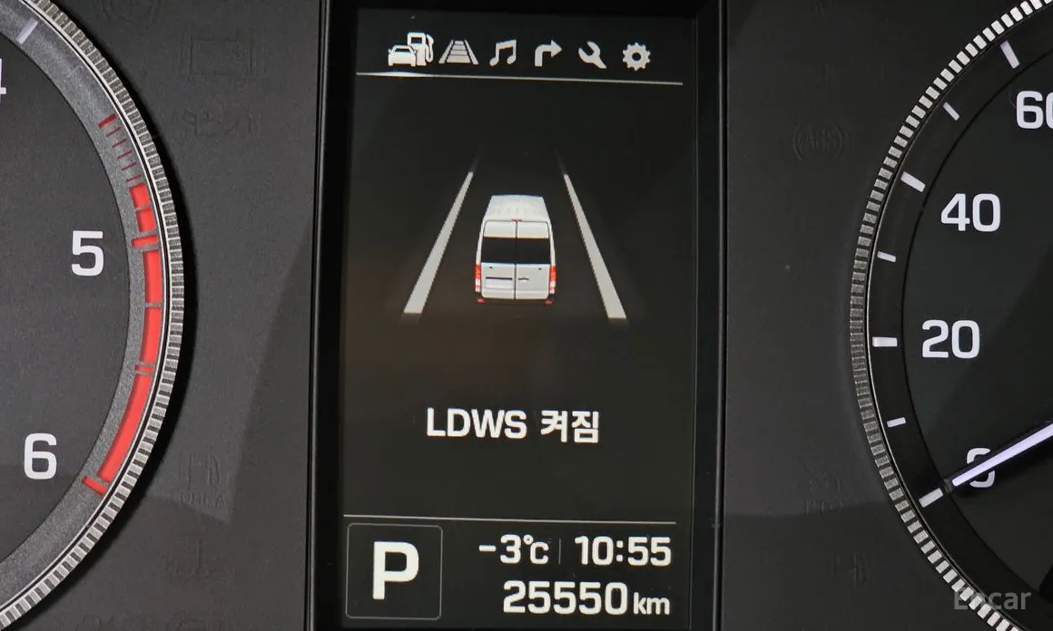 Hyundai Solati 2015 15-seater