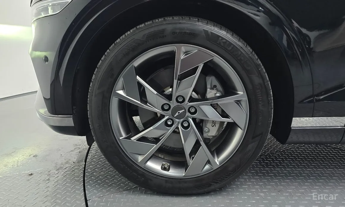 Genesis GV70 2022 e-AWD