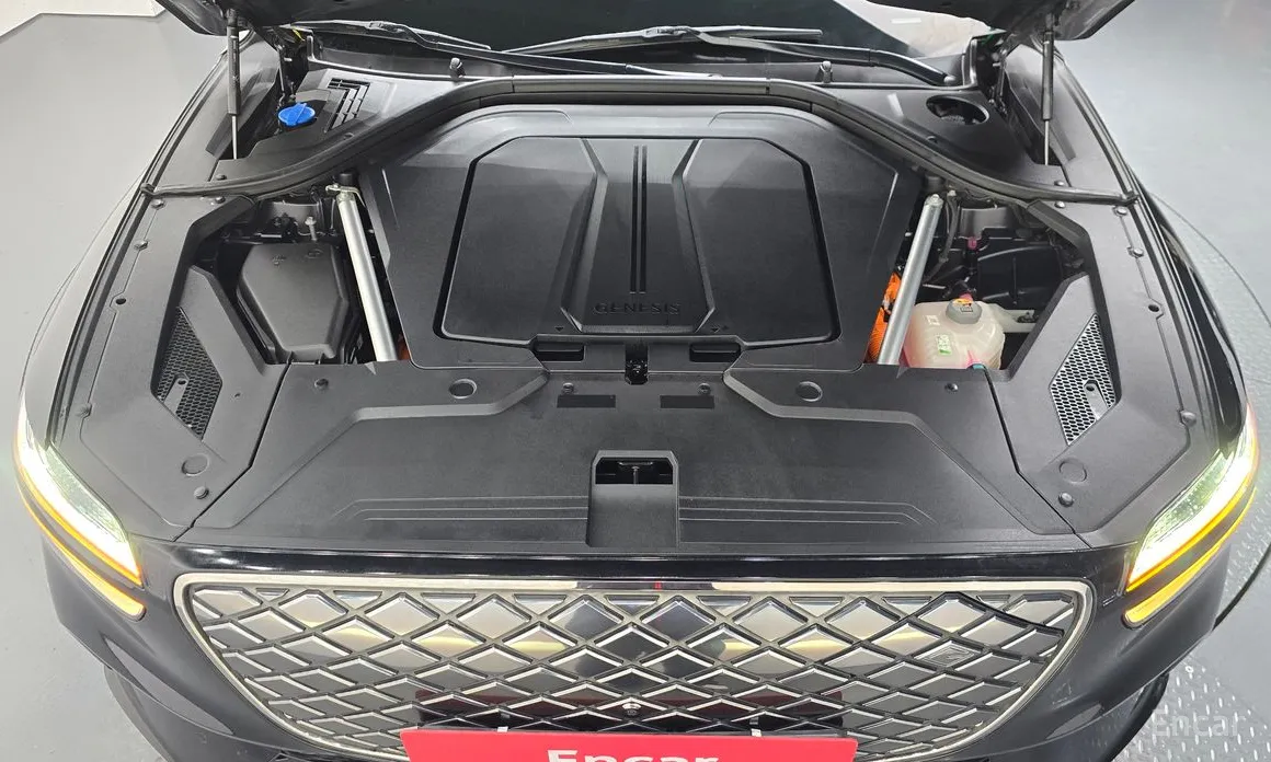 Genesis GV70 2022 e-AWD