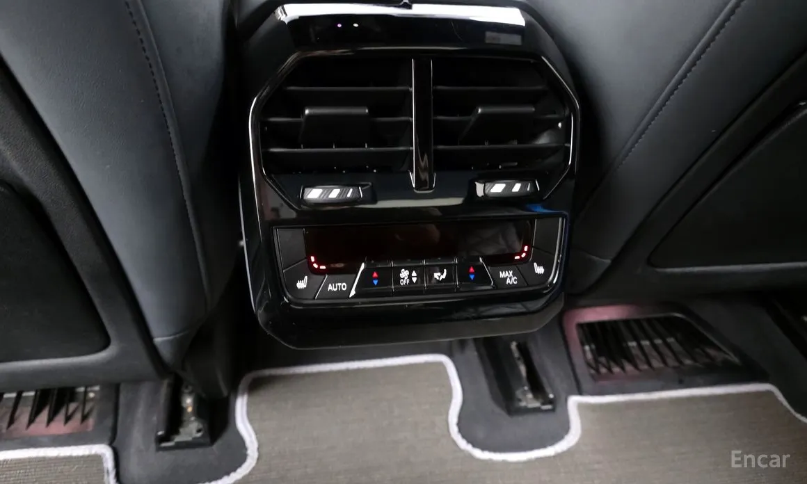 BMW iX 2021 xDrive50 Sports Plus