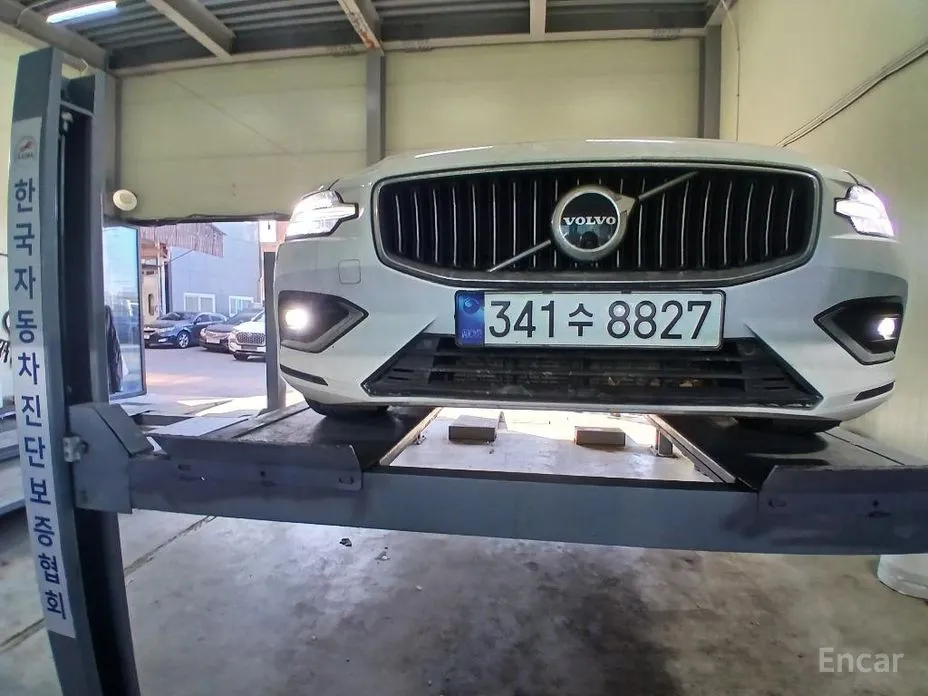 Volvo S60 2019 B5 Ultimate Bright