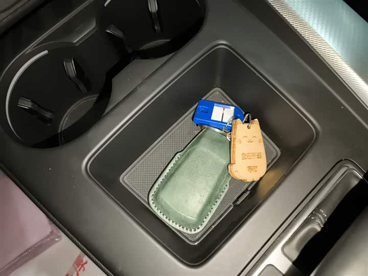 Audi A4 2021 2021款 Avant 先锋派 40 TFSI 时尚动感型