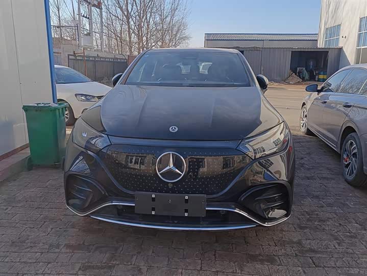 2024 Mercedes-Benz EQE SUV