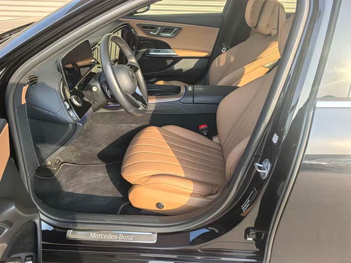 Mercedes-Benz E-Class Hybrid 2024 2024款 E 350 e L 插电式混合动力轿车