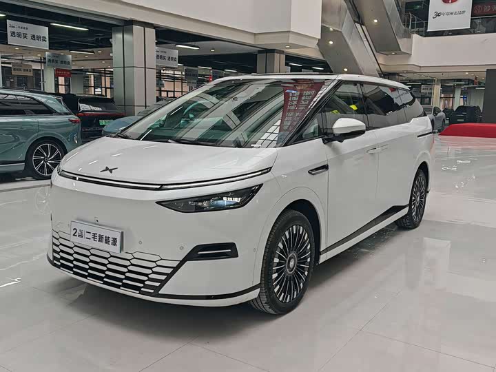 XPeng X9 2025 2025款 纯电 740超长续航 Max