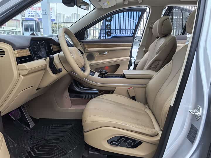 Aito M7 2024 2024款 1.5T 四驱Plus版 5座