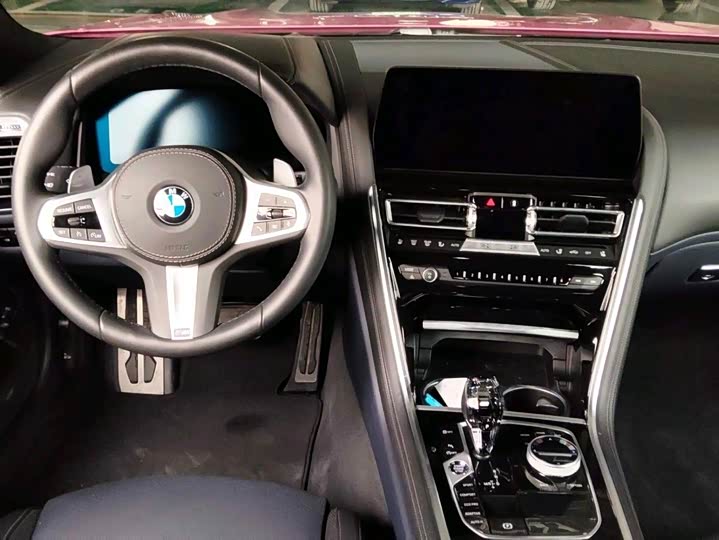 BMW 8 Series 2022 2022款 840i 双门轿跑车 M运动套装