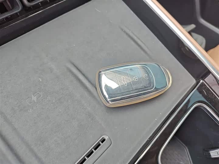 Chery Tiggo 8L 2024 2024款 2.0T 两驱尊贵版 5座