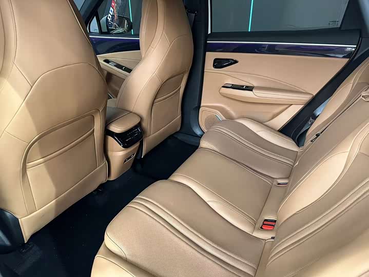 Geely Galaxy L7 2025 2025款 EM-i 115km 探索+版