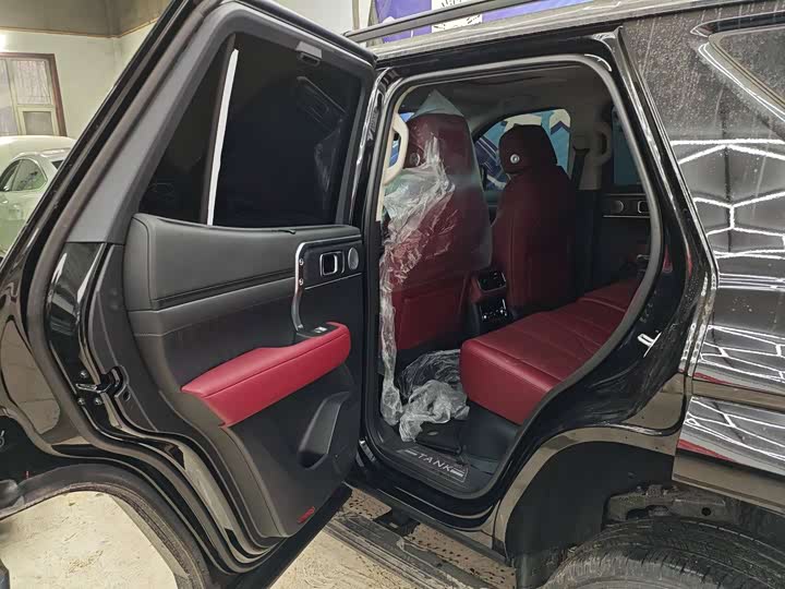 2026 Tank 400 Hybrid