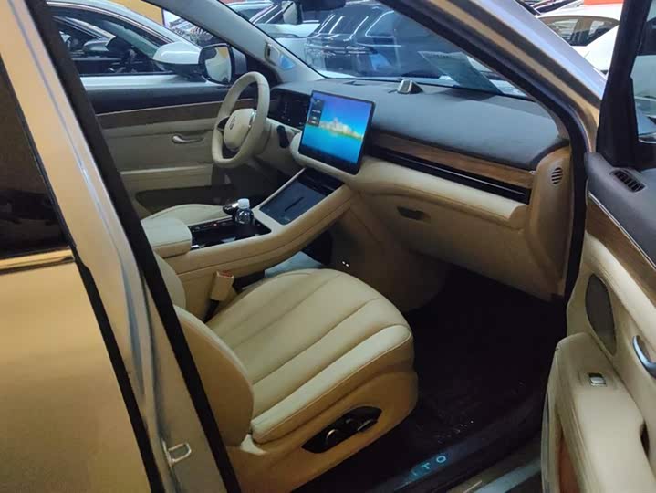 Aito M7 2024 2024款 1.5T 智驾四驱Max版 5座