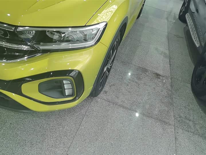Volkswagen T-Roc 2023 2023款 300TSI DSG两驱星光版