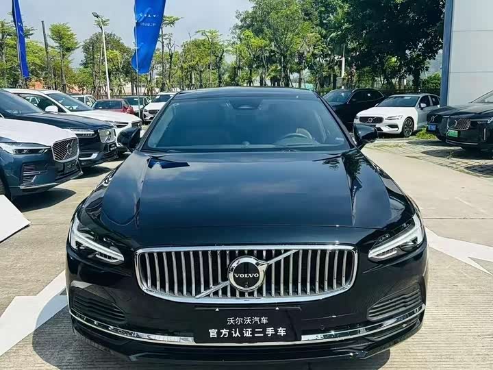 Volvo S90 Hybrid 2024 2024款 插电式混动 四驱长续航智雅豪华版