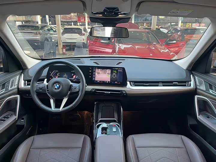 BMW X1 2024 2024款 sDrive25Li X设计套装