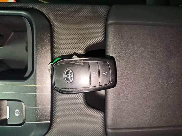 Toyota bZ5 2025 2025款 550 PRO智行版