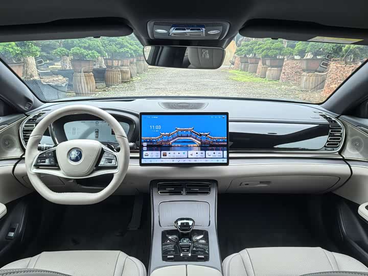 BYD Han 2025 2025款 DM-i 125KM激光雷达智驾型