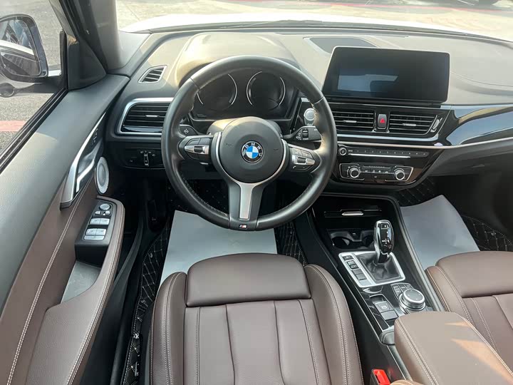 BMW 1 Series 2023 2023款 125i M运动曜夜版