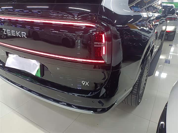 Zeekr 9X 2025 2025款 Ultra版 70kWh