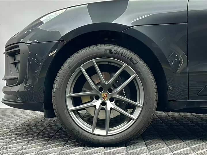 Porsche Macan 2025 2025款 Macan 2.0T 逐梦版