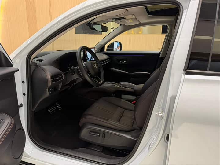 Honda ZR-V 2023 2023款 2.0L e:HEV 锐·尊享版