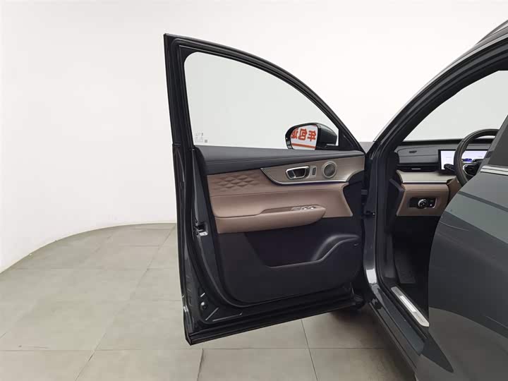 Chery Fulwin T8 2025 2025款 1.5T 130km 尊享版 5座