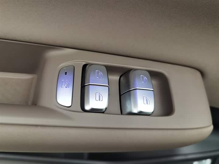 Chery Fulwin T8 2025 2025款 1.5T 130km 尊享版 5座