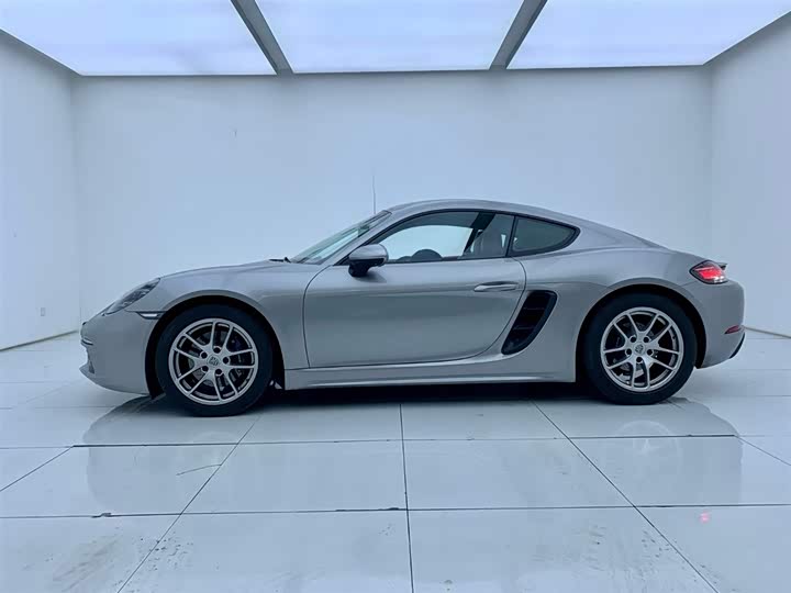 2023 Porsche 718