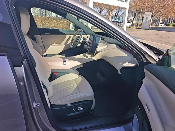 Xiaomi YU7 2025 2025款 超长续航高性能四驱Max版