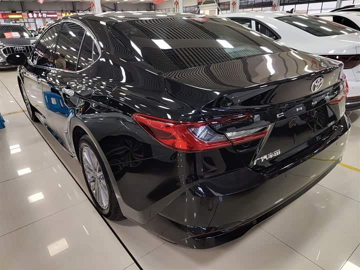 Toyota Camry 2024 2024款 双擎 2.0HGVP 豪华版