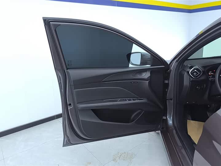 MG Motor 5 2025 2025款 180DVVT 全球抢先版