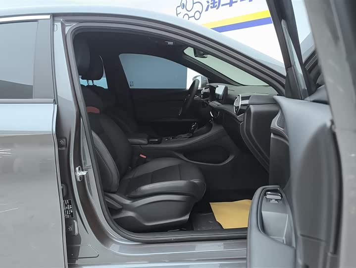 MG Motor 5 2025 2025款 180DVVT 全球抢先版