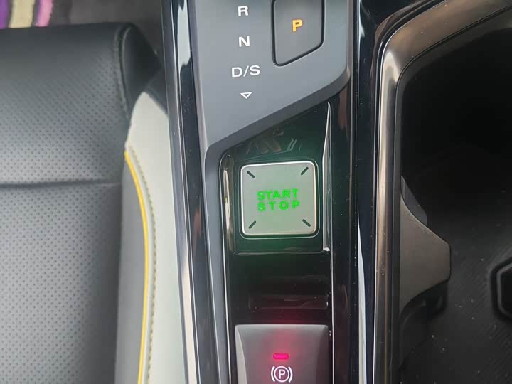 MG Motor 5 Scorpio 2022 2022款 1.5T Trophy运动旗舰版