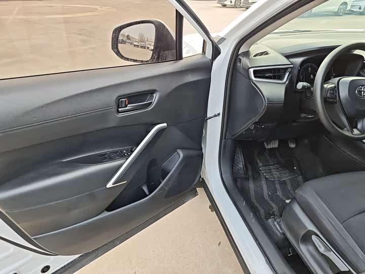 Toyota Corolla Cross 2024 2024款 2.0L 先锋版