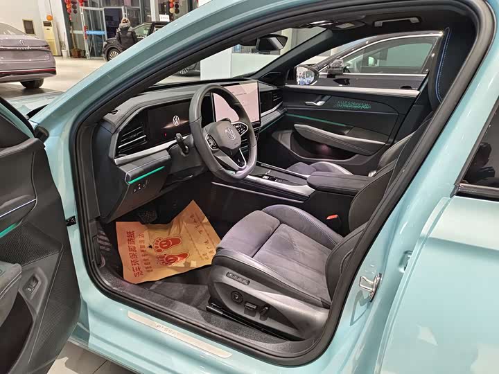 Volkswagen Passat 2025 2025款 Pro 380TSI 星空龙尊版