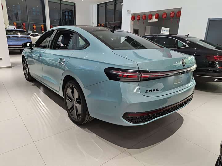 Volkswagen Passat 2025 2025款 Pro 380TSI 星空龙尊版