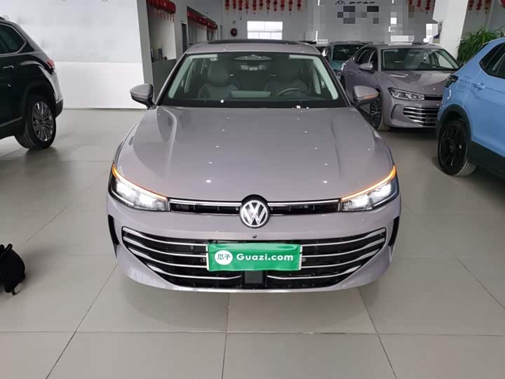 Volkswagen Passat 2025 2025款 Pro 380TSI 龙尊版