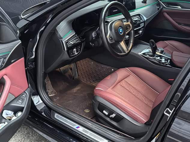 2022 BMW 5 Series Hybrid