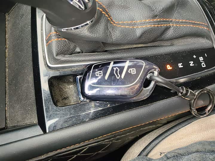 Roewe RX3 2021 2021款 PRO 1.6L CVT精英型