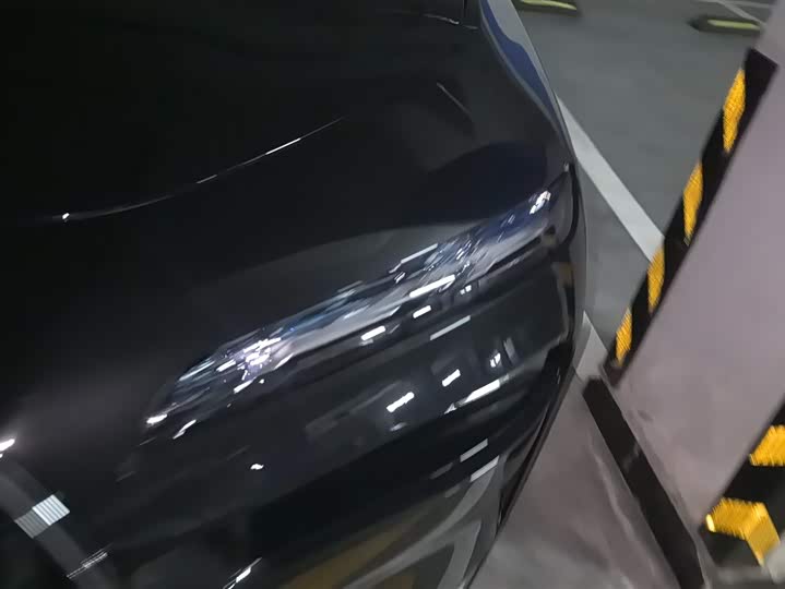 BMW 7 Series 2023 2023款 735Li 豪华套装