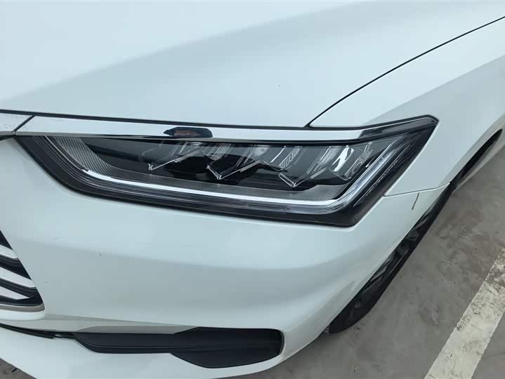 BYD Qin Pro 2020 2020款 超越版 1.5TI 自动尊贵型