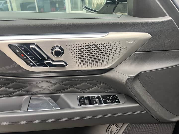 Cadillac CT6 2023 2023款 28T 铂金型