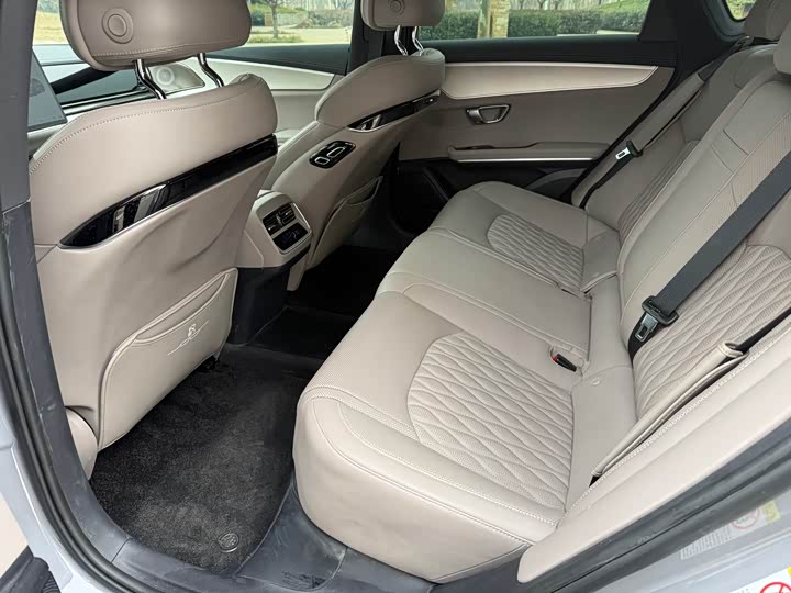 BYD Han 2025 2025款 DM-i 125KM精英型