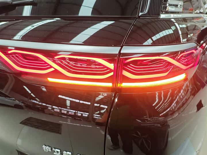 BYD Frigate 07 2023 2023款 DM-i 205KM 旗舰型