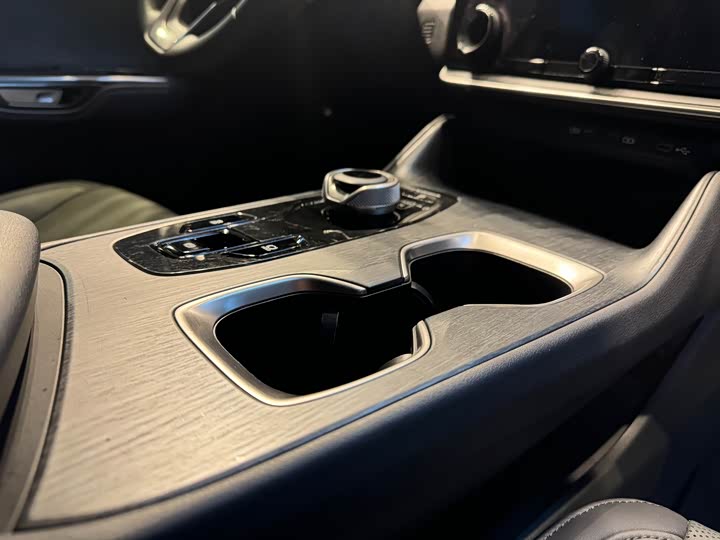 Lexus RZ 2023 2023款 450e 四驱纵享版