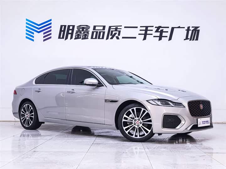 Jaguar XF L 2024 2024款 2.0T P250 两驱尊享豪华版